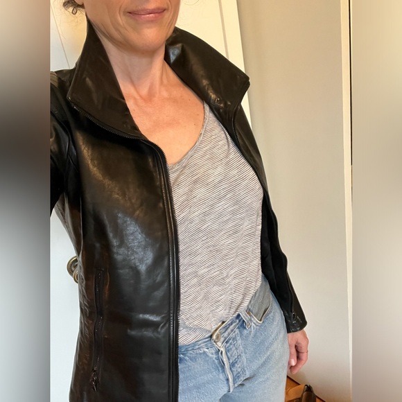 M0851 Black Fitted Leather Jacket - Picture 12 of 14